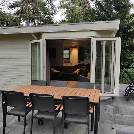 Huisje Weltevree Met Hottub * Beekbergen
