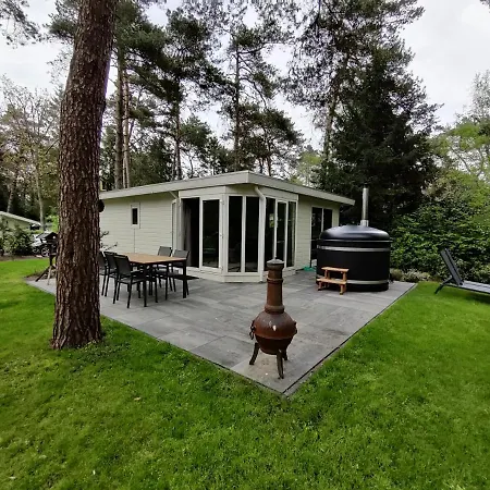 Huisje Weltevree Met Hottub * Beekbergen