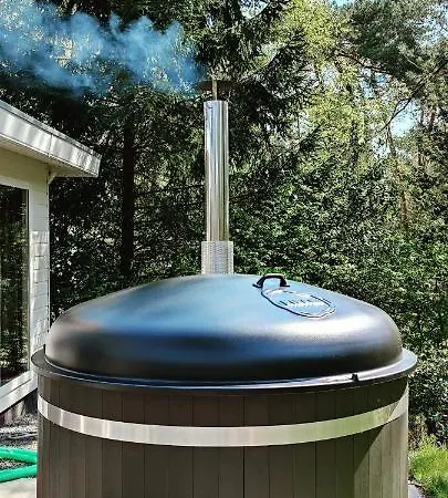 Huisje Weltevree Met Hottub * Beekbergen